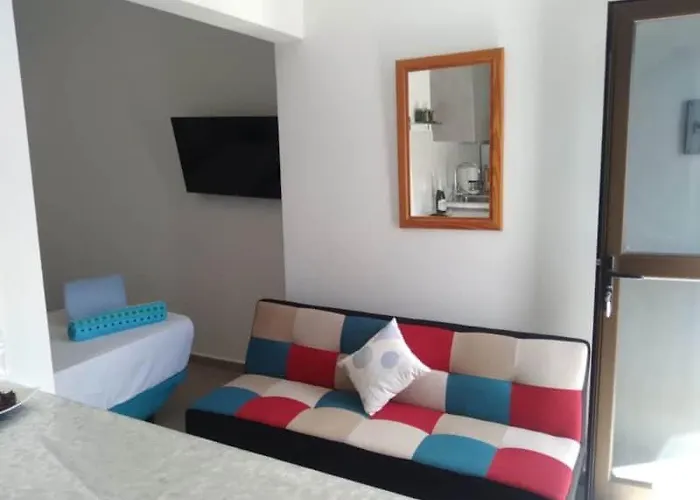 Yumbo Rainbow Homes B