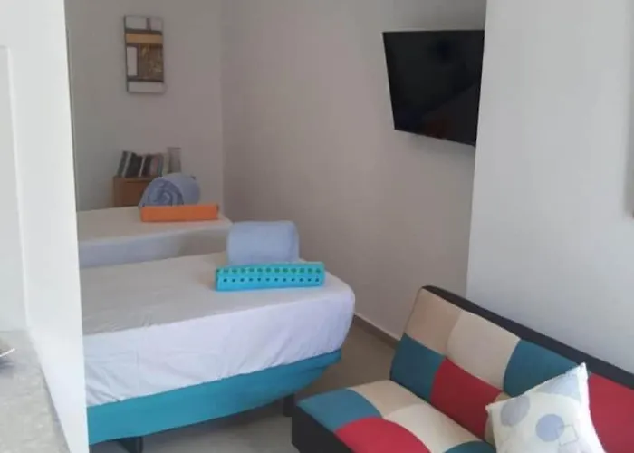 Yumbo Rainbow Homes B 펜션