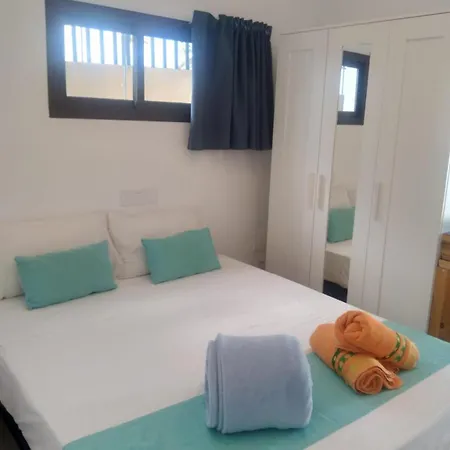 Yumbo Rainbow Homes B Dom wakacyjny Maspalomas (Gran Canaria)