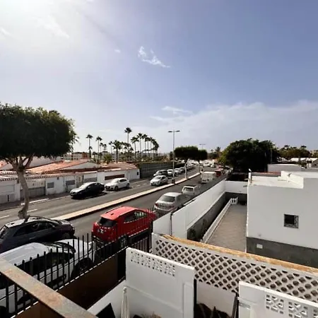 Yumbo Rainbow Homes B Dom wakacyjny